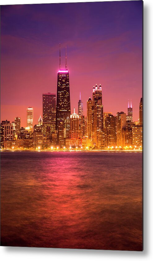 Water's Edge Metal Print featuring the photograph Chicago Illinois Skyline #4 by Pgiam