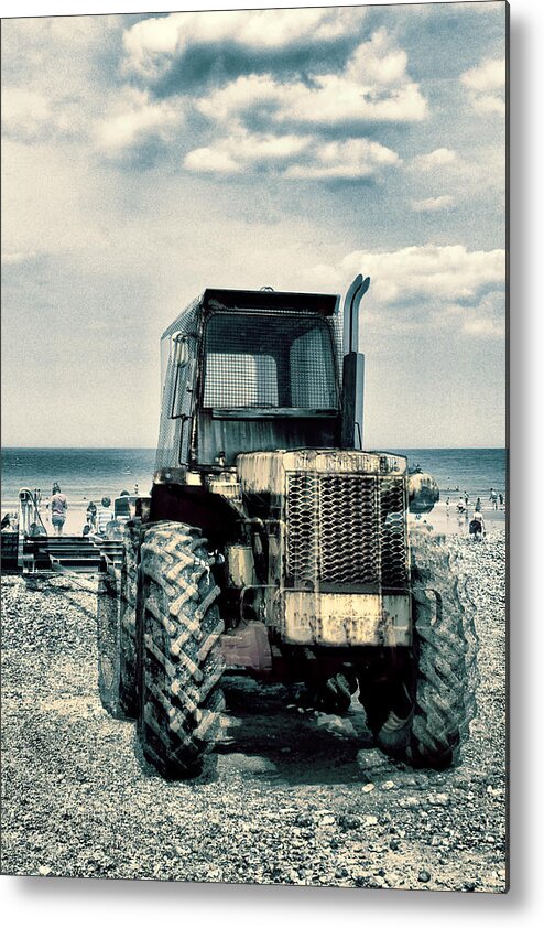 Cromer Metal Print featuring the photograph After all these years by Pedro Fernandez
