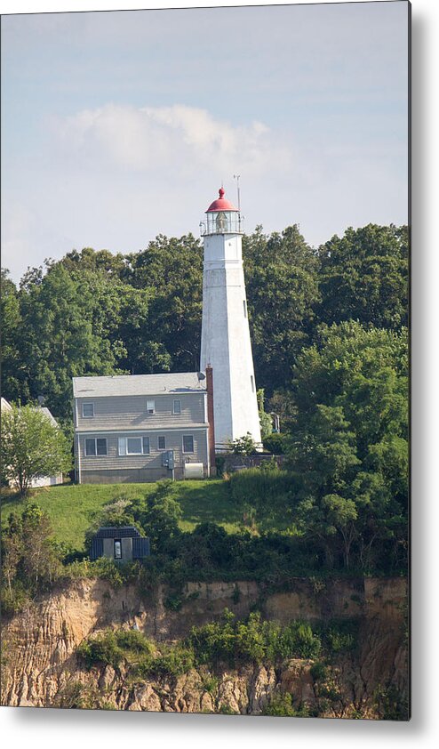 Eatons Neck Lighthouse Metal Print featuring the photograph Eatons Neck Lighthouse by Susan Jensen