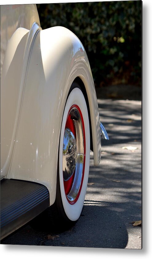  Metal Print featuring the photograph Ford Fender by Dean Ferreira