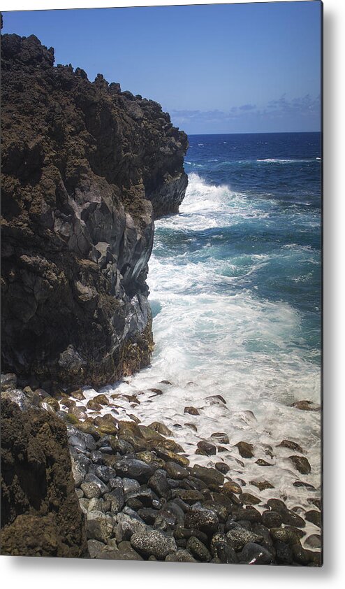 Hawaii Metal Print featuring the photograph Hana Coastline 1 by Saya Studios