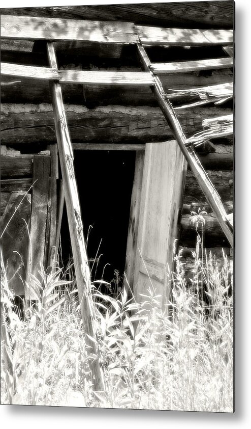 Barn Metal Print featuring the photograph Old Tobacco Barn by Michael Allen