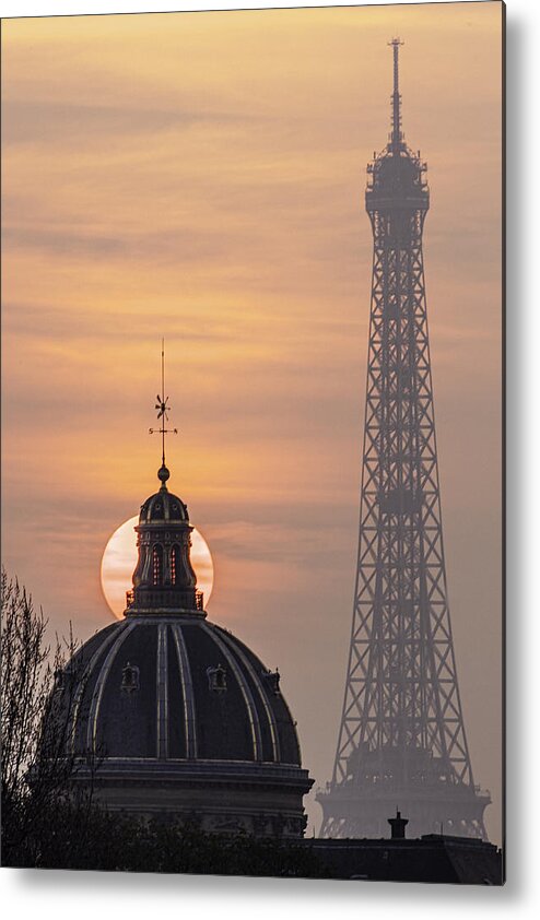 Paris Metal Print featuring the photograph Paris Sunset III by Mark Harrington