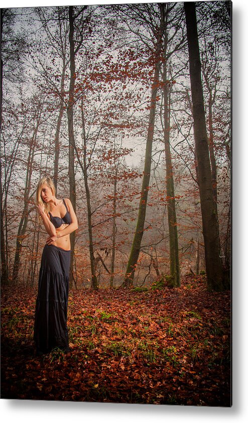 Woman Metal Print featuring the photograph Sideview by Ralf Kaiser