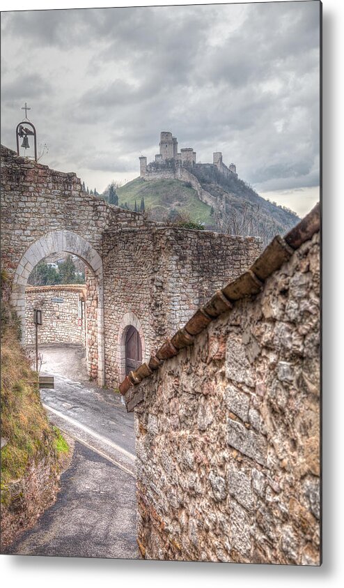Assisi Metal Print featuring the photograph The Guardian by W Chris Fooshee