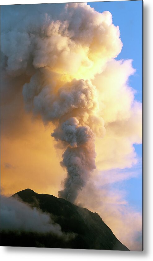 Active Metal Print featuring the photograph Tungurahua Volcano Erupting by Dr Morley Read