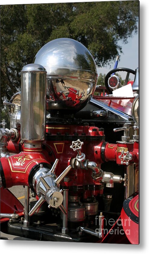 911 Metal Print featuring the photograph Old Fire Truck #1 by Henrik Lehnerer