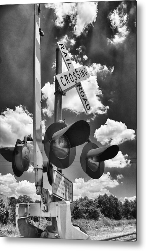 Bellville Tx Metal Print featuring the photograph Crossing at Rt 36 13989b by Guy Whiteley