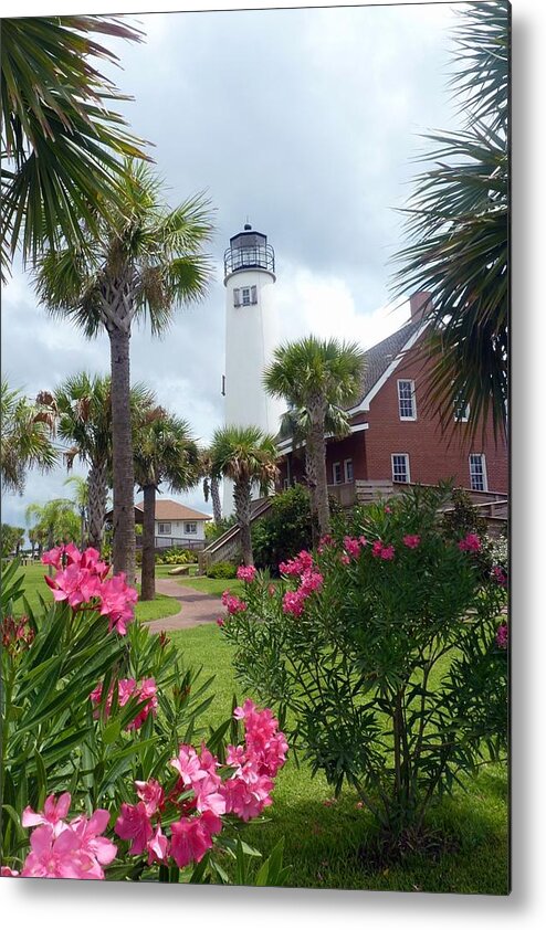 St. George Island Metal Print featuring the photograph St. George Island Lighthouse by Carla Parris