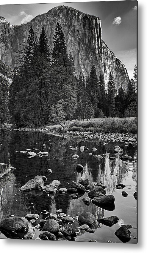 Yosemite Metal Print featuring the photograph El Capitan Yosemite National Park by Lawrence Knutsson