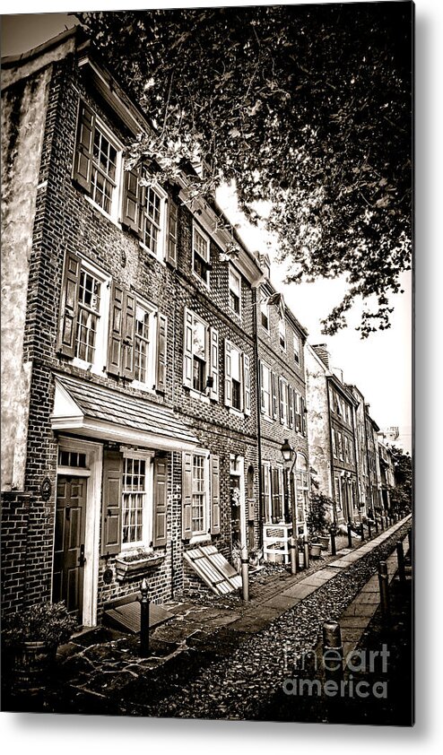 Elfreth Metal Print featuring the photograph Elfreth Alley by Olivier Le Queinec