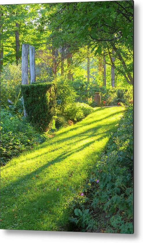 Hayward Garden Putney Vermont Metal Print featuring the photograph Garden Path by Tom Singleton