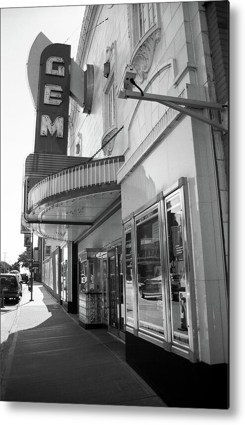 18th Metal Print featuring the photograph Kansas City - Gem Theater 2 BW by Frank Romeo