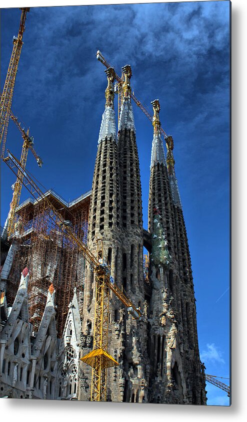 Sagrada Metal Print featuring the photograph La Sagrada Familia by Antonio Gaudi by Farol Tomson