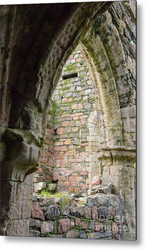 Isle Of Iona Metal Print featuring the photograph Nunnery Arch by Bob Phillips