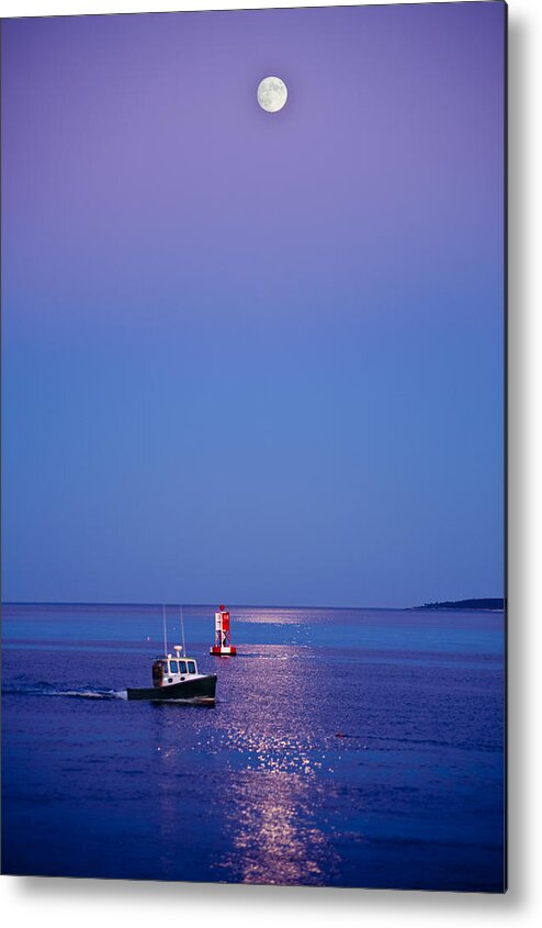 Maine Metal Print featuring the photograph Ocean Moonrise by Steve Gadomski