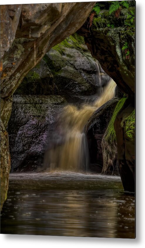 Pewits Nest Metal Print featuring the photograph Pewit's Nest Last Waterfall by Dale Kauzlaric