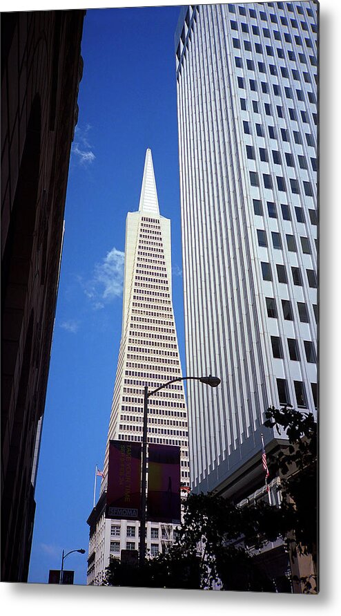 America Metal Print featuring the photograph San Francisco - Transamerica Pyramid Building by Frank Romeo