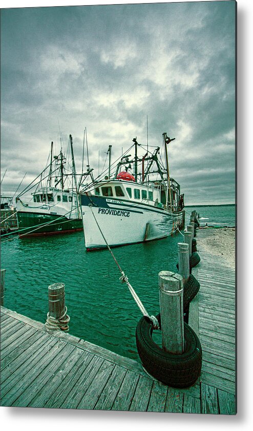 Shinnecock Metal Print featuring the photograph Shinnecock Fishing Vessels by Robert Seifert