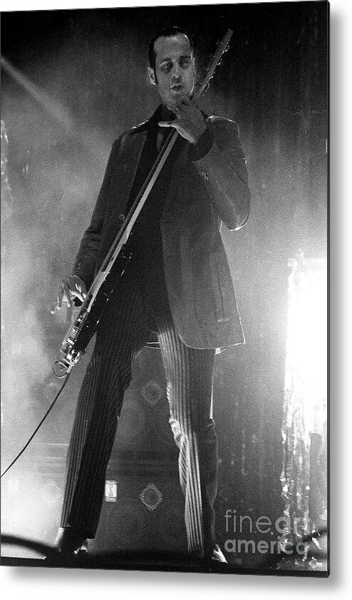 Stone Temple Pilots Metal Print featuring the photograph STP-2000-Robert-0914 by Timothy Bischoff