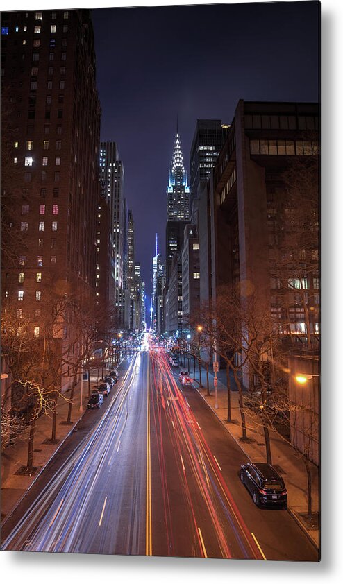 New York City Metal Print featuring the photograph Tudor Pl by Raf Winterpacht