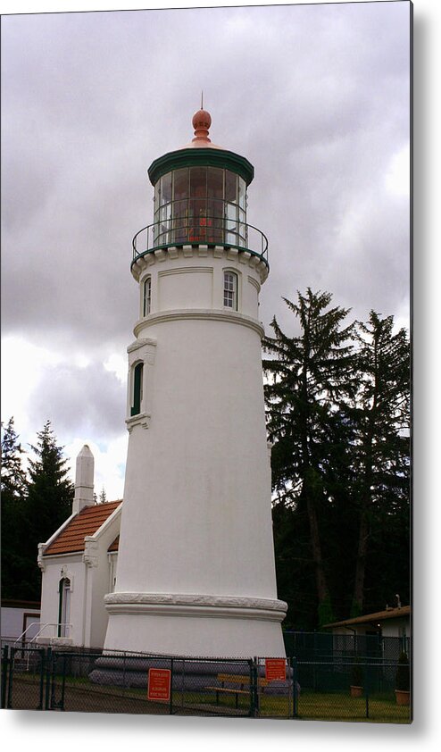 Lighthouse Metal Print featuring the photograph Umpqua River Lighthouse by Mary Gaines