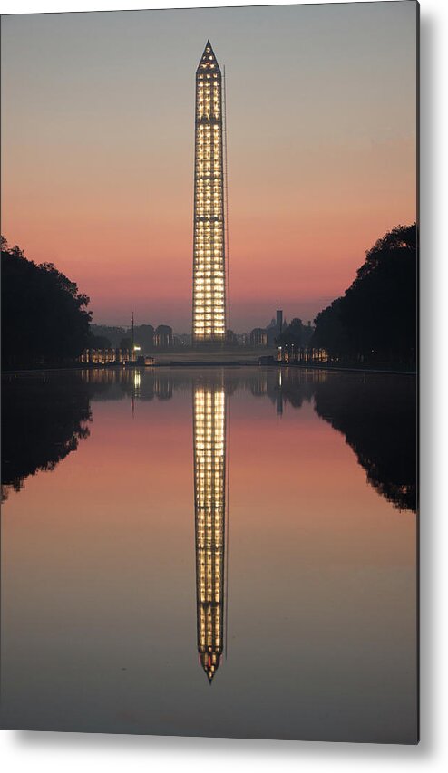 Sky Metal Print featuring the photograph Washington Monument at Dawn by Ed Clark