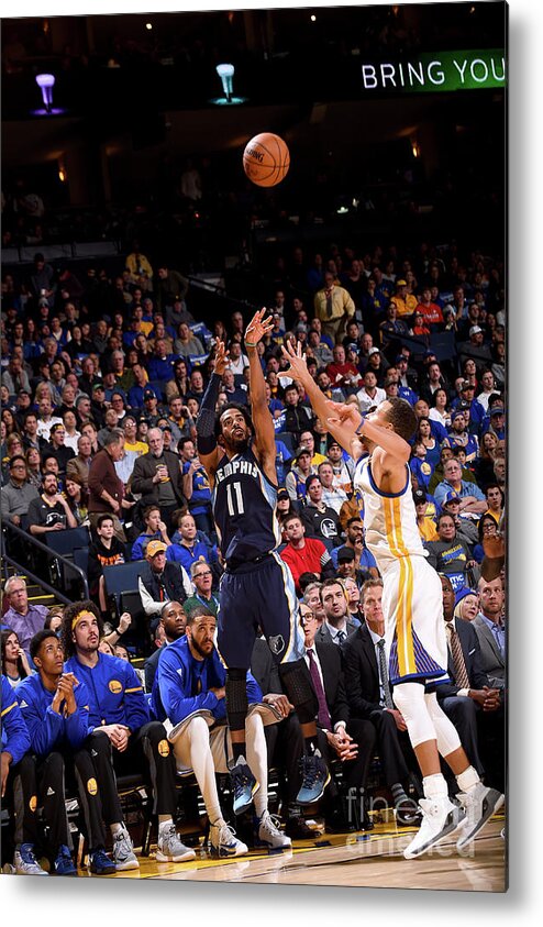 Nba Pro Basketball Metal Print featuring the photograph Memphis Grizzlies V Golden State by Noah Graham