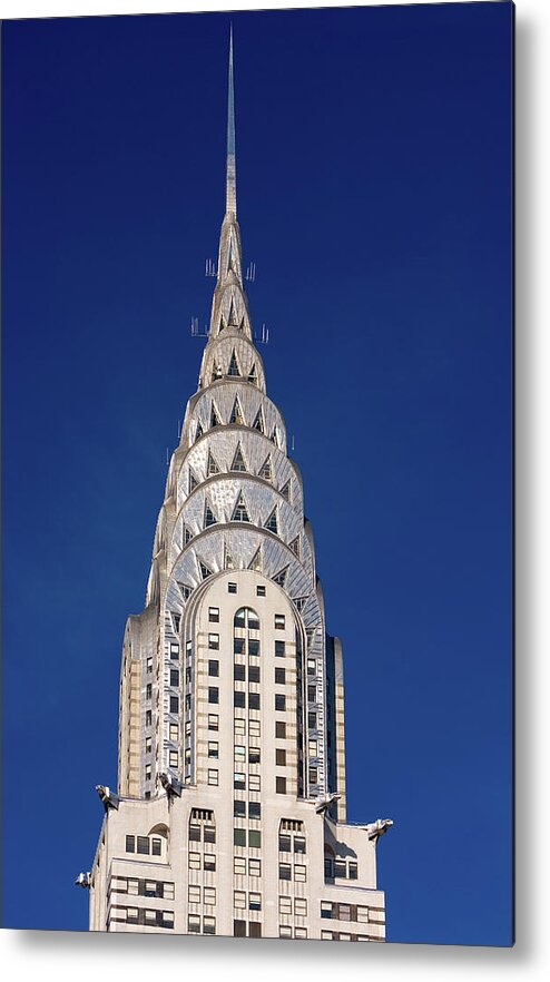 Curve Metal Print featuring the photograph Chrysler Building, New York, Usa by Tim Graham