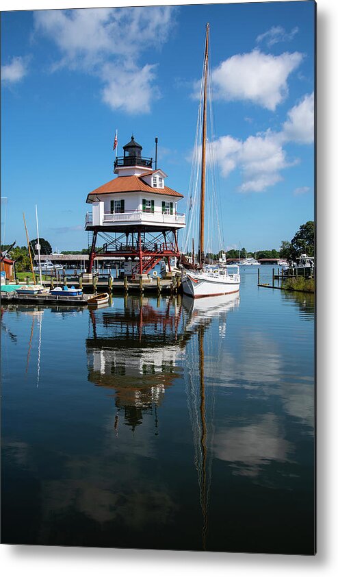 Drum Point Lighthouse Metal Print featuring the photograph Drum Point Lighthouse by Robert Michaud