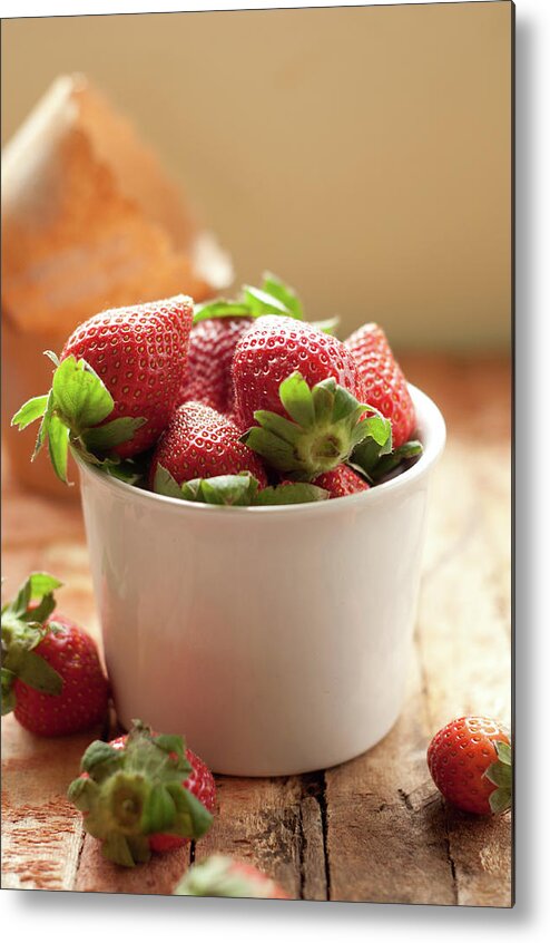 Wood Metal Print featuring the photograph Fresh Strawberries In White Cup by Anshu