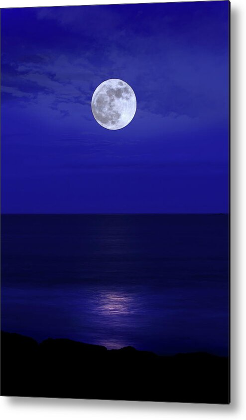 Vancouver Island Metal Print featuring the photograph Full Moon by Emilynorton