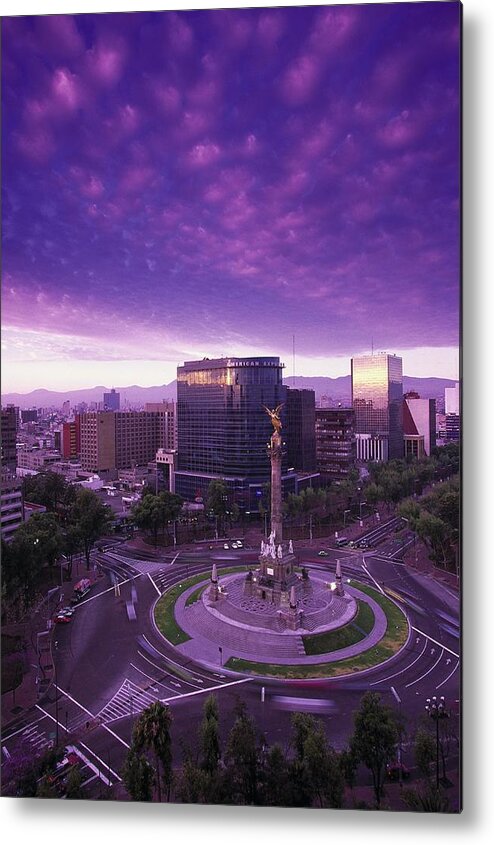 Mexico City Metal Print featuring the photograph Monumento A La Indepencia, Mexico City by Walter Bibikow