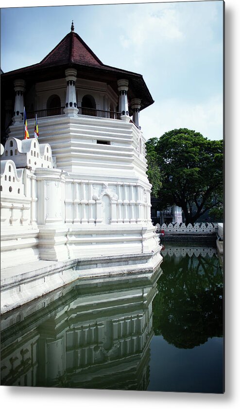 Kandy Metal Print featuring the photograph Temple Of The Tooth In Kandy, Sri Lanka by Xsandra