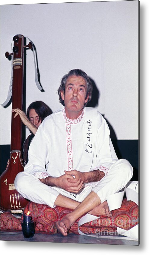 People Metal Print featuring the photograph Timothy Leary by Bettmann