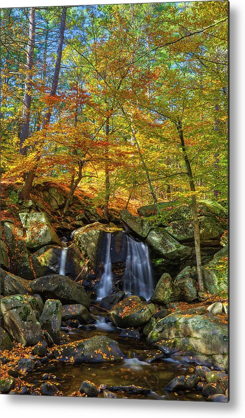 Trap Falls Metal Print featuring the photograph Trap Falls by Juergen Roth