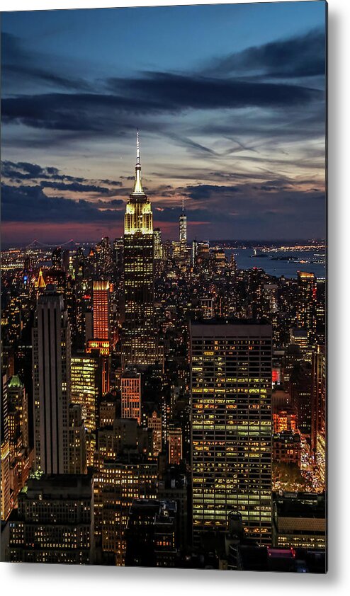 New York Metal Print featuring the photograph Manhattan #1 by Alberto Zanoni