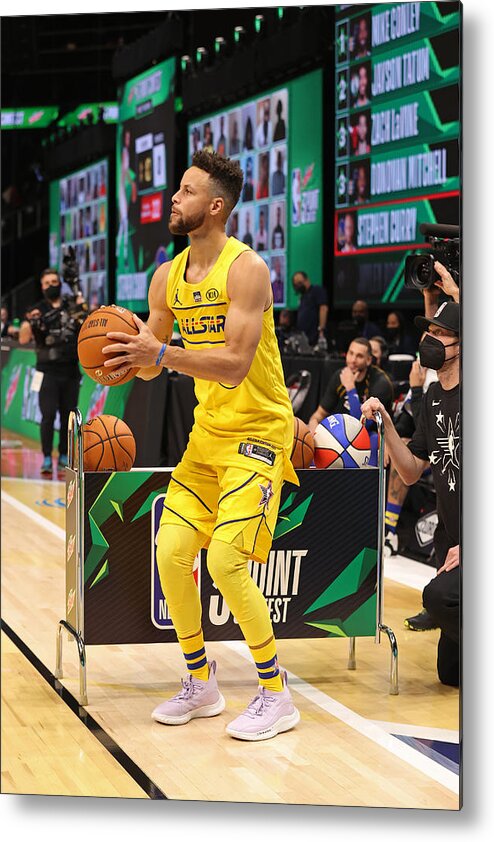 Stephen Curry Metal Print featuring the photograph Stephen Curry by Joe Murphy