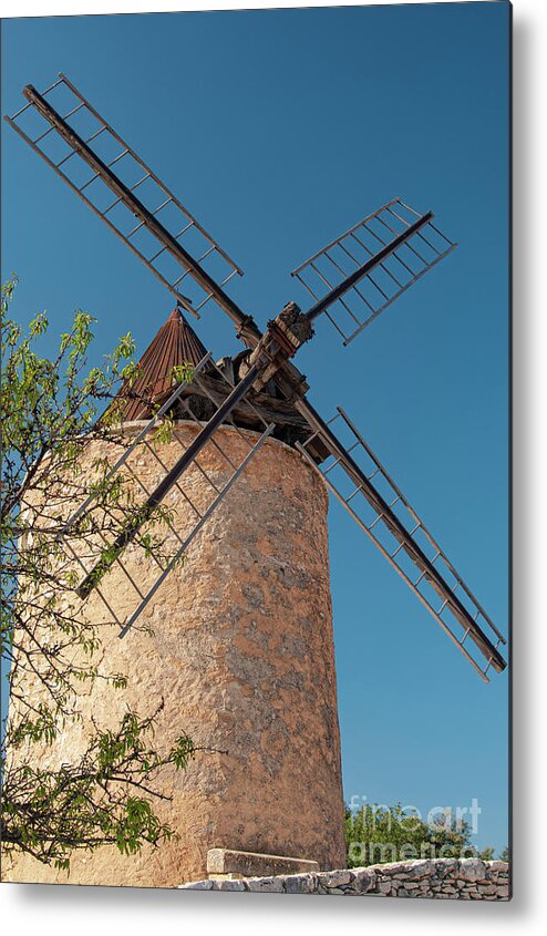 Saint Saturnin-lès-apt Metal Print featuring the photograph French Moulin by Bob Phillips