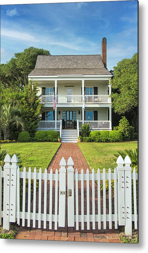 Storic Metal Print featuring the photograph Historic Home in Beaufort by the Sea by Bob Decker