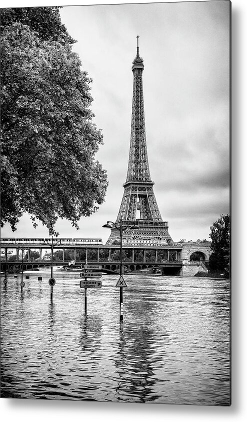 Paris Metal Print featuring the photograph Paris sur Seine Collection - Along the Seine I by Philippe HUGONNARD