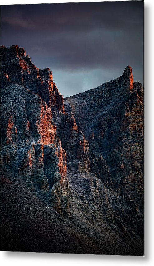 Landscape Metal Print featuring the photograph Riven Sunset by Grant Sorenson