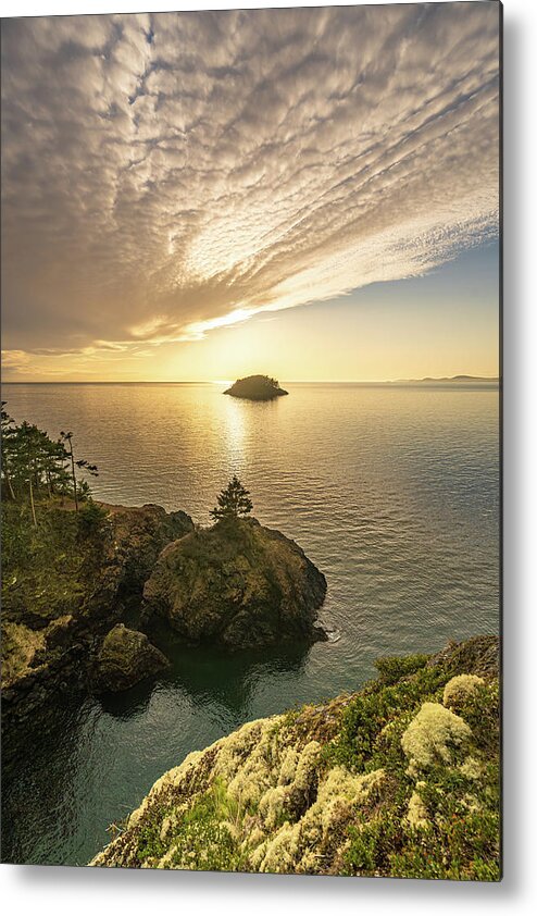 Sunset Metal Print featuring the photograph Sunset above Deception Isl. by Gary Skiff