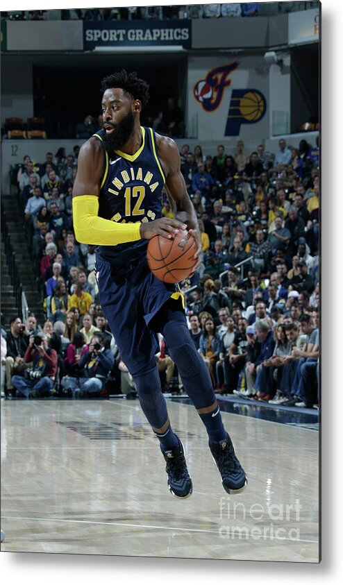 Nba Pro Basketball Metal Print featuring the photograph Tyreke Evans by Ron Hoskins