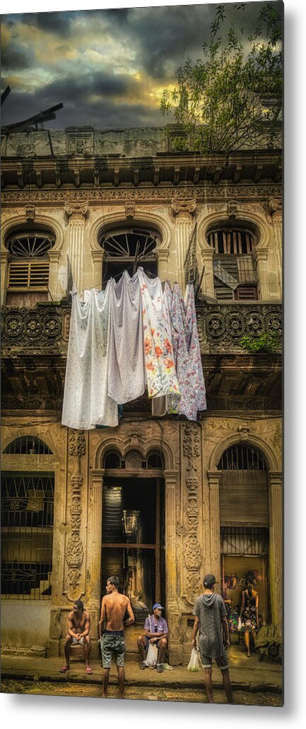 La Habana Metal Print featuring the photograph Street scene in old Havana by Micah Offman