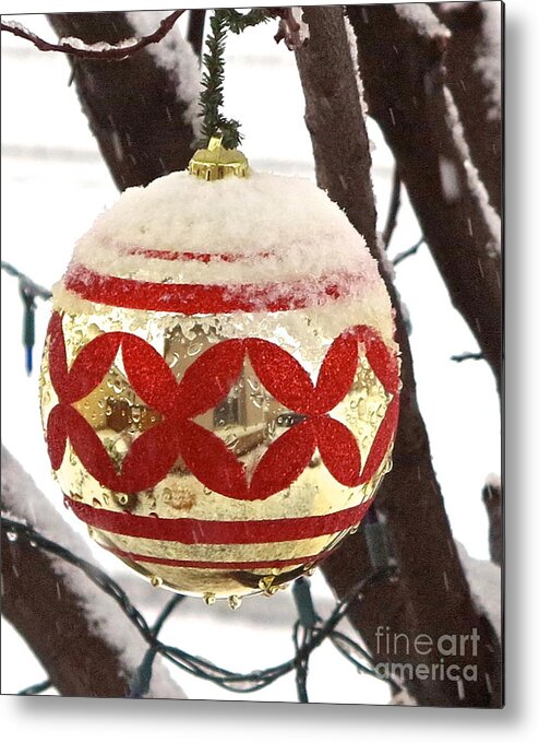 Christmas Orniment Metal Print featuring the photograph Snow Just in time for Christmas by Phyllis Kaltenbach