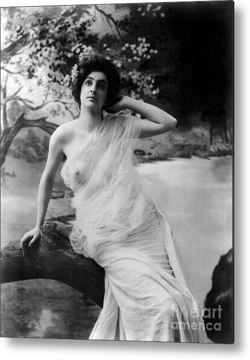 Erotica Metal Print featuring the photograph Nude Model, 1903 by Science Source