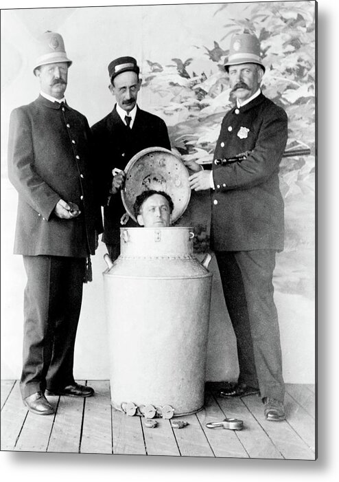 1908 Metal Print featuring the photograph Harry Houdini Performs The Great Milk by Science Source