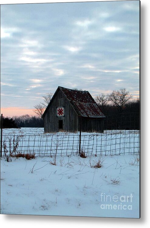 Amish Quilt Barn By Laurie Wilcox Photography Metal Print featuring the photograph Amish Quilt Barn by Laurie Wilcox