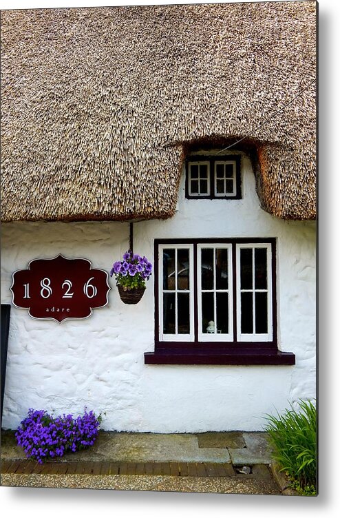 Ireland Metal Print featuring the photograph Ireland cottage by Sue Morris
